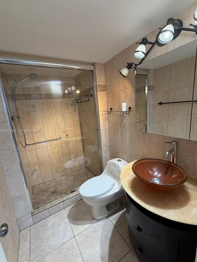 ADMIRALS PORT CONDO WEST · #1507E in Aventura - Photo 3