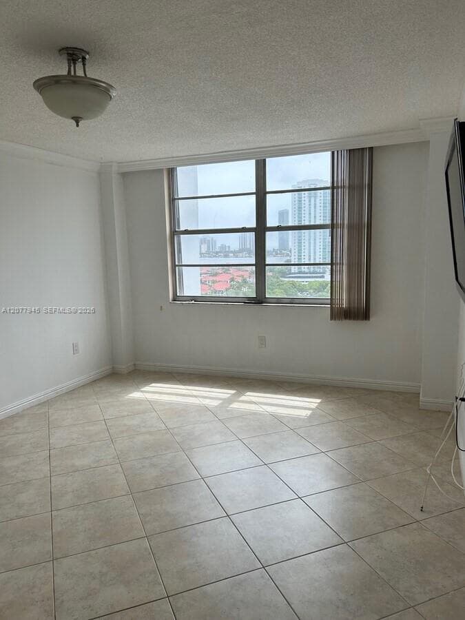 ADMIRALS PORT CONDO WEST · #1507E in Aventura - Photo 9