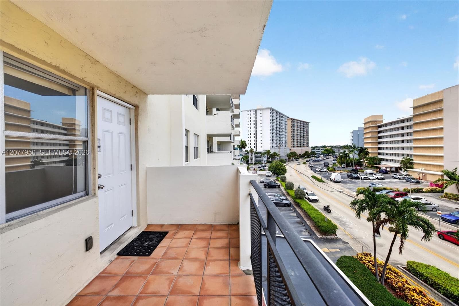 OCEAN VIEW TOWERS CONDO · #708 in Hallandale Beach - Photo 16