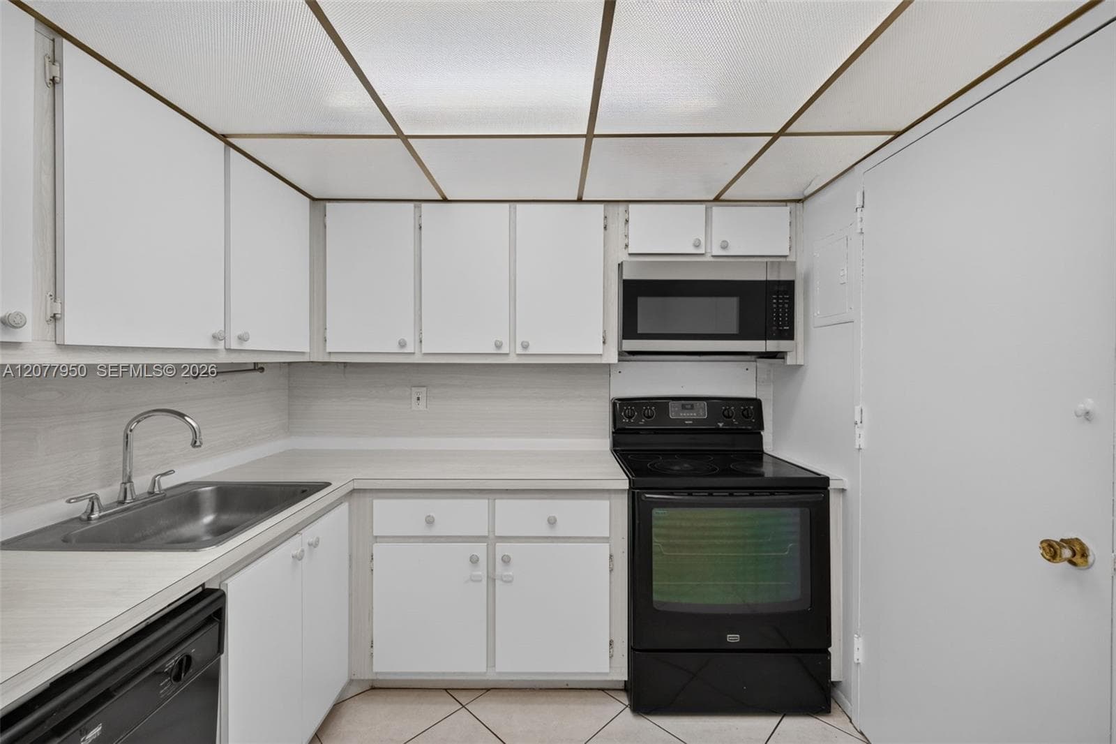 OCEAN VIEW TOWERS CONDO · #708 in Hallandale Beach - Photo 7