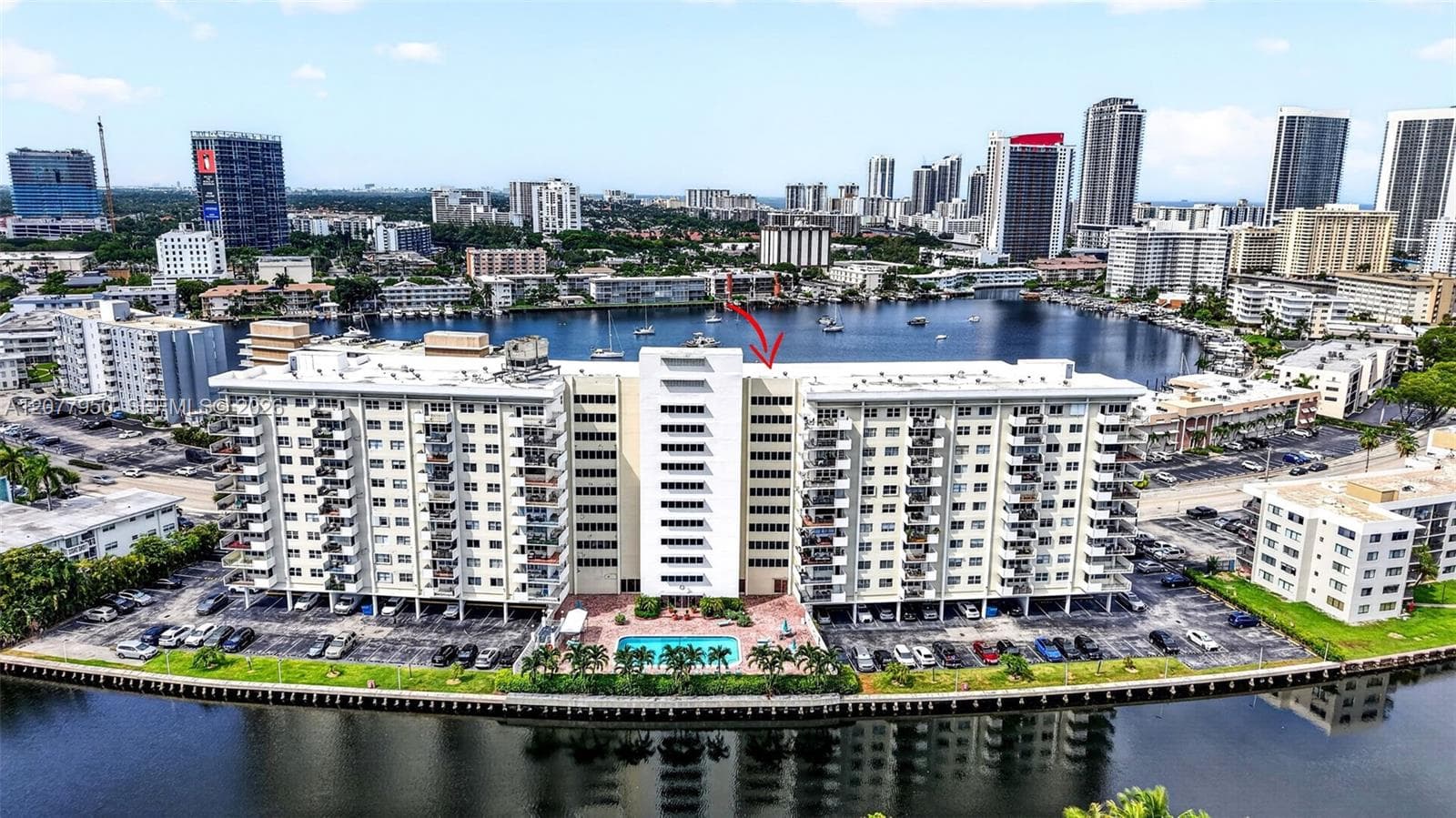 OCEAN VIEW TOWERS CONDO · #708 in Hallandale Beach - Photo 1