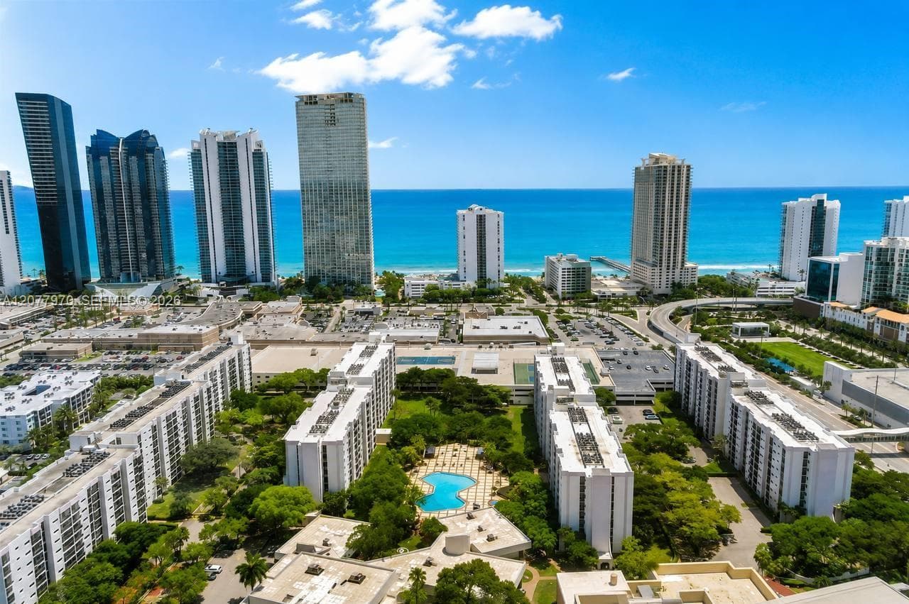 PLAZA OF AMERICAS CONDO P · #318 in Sunny Isles Beach - Photo 18
