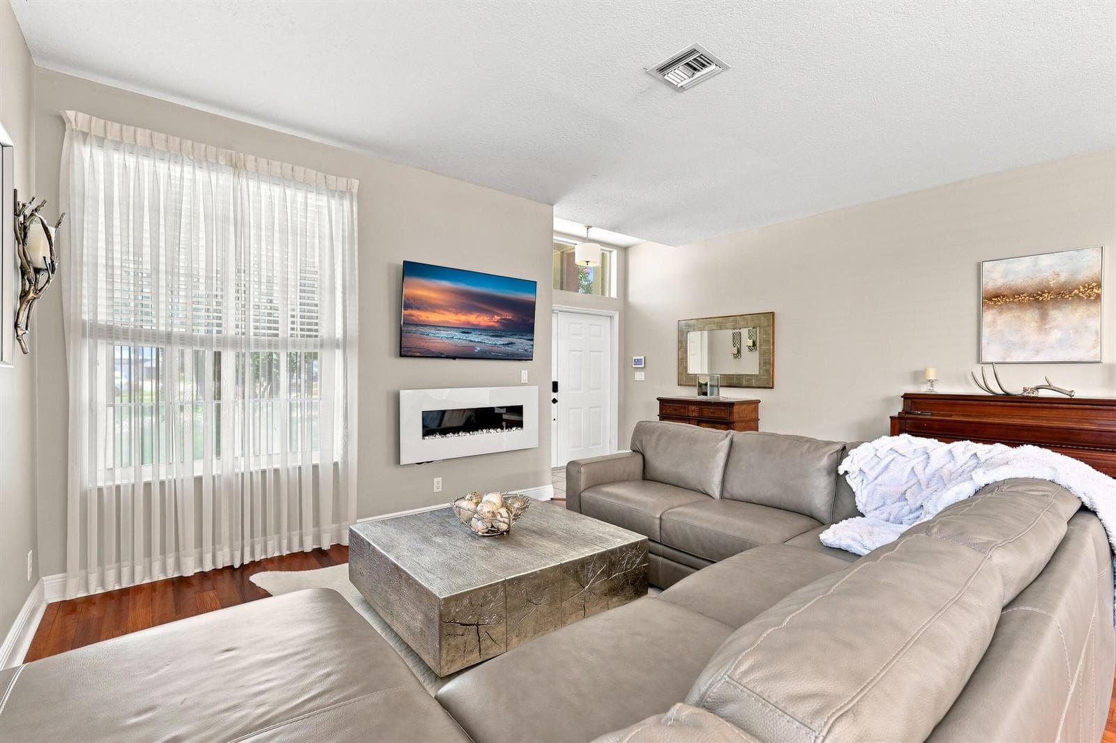 9_1690_corsica_dr_wellington_fl_33414_us