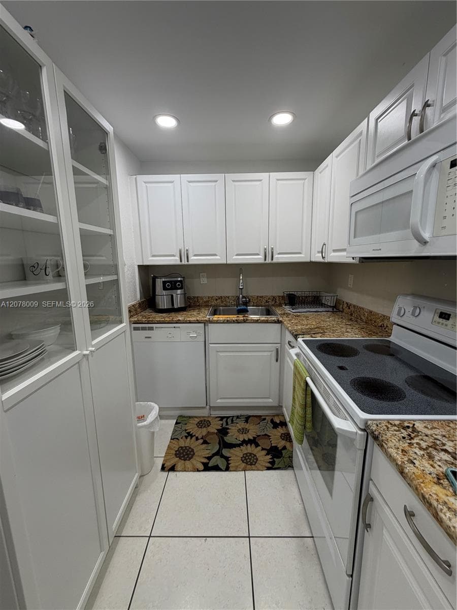 LAKEVIEW GARDENS AT MIAMI · #C1005 in Hialeah - Photo 1