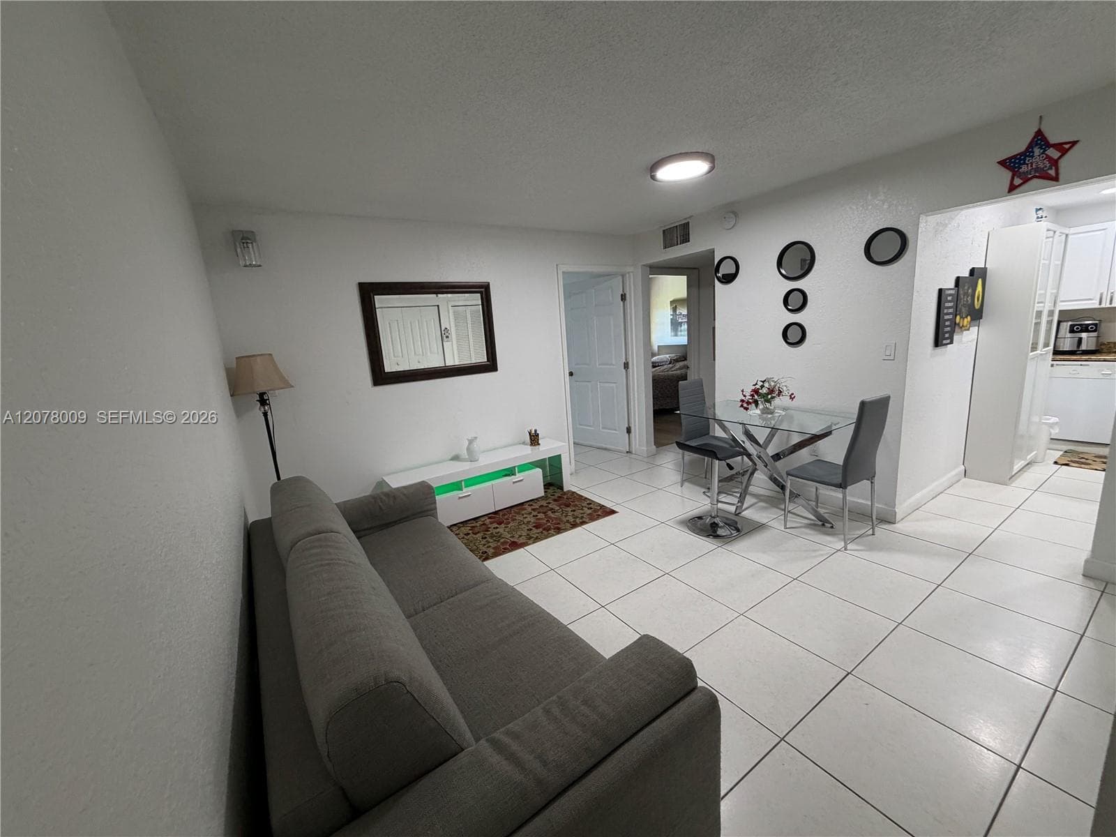 LAKEVIEW GARDENS AT MIAMI · #C1005 in Hialeah - Photo 4