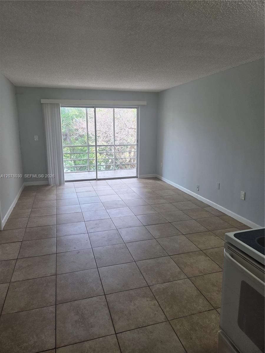 ENCLAVE AT THE PARK CONDO · #230 in Miami Gardens - Photo 5