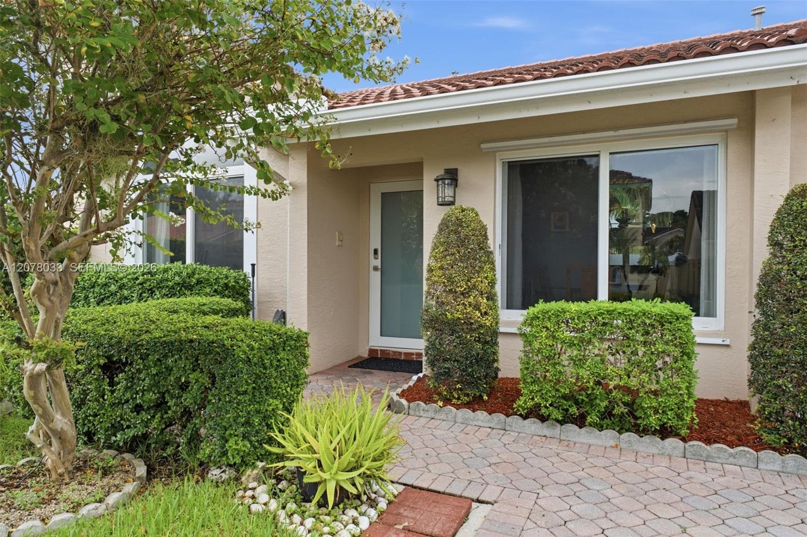 10887 SW 152nd Pl photo 2