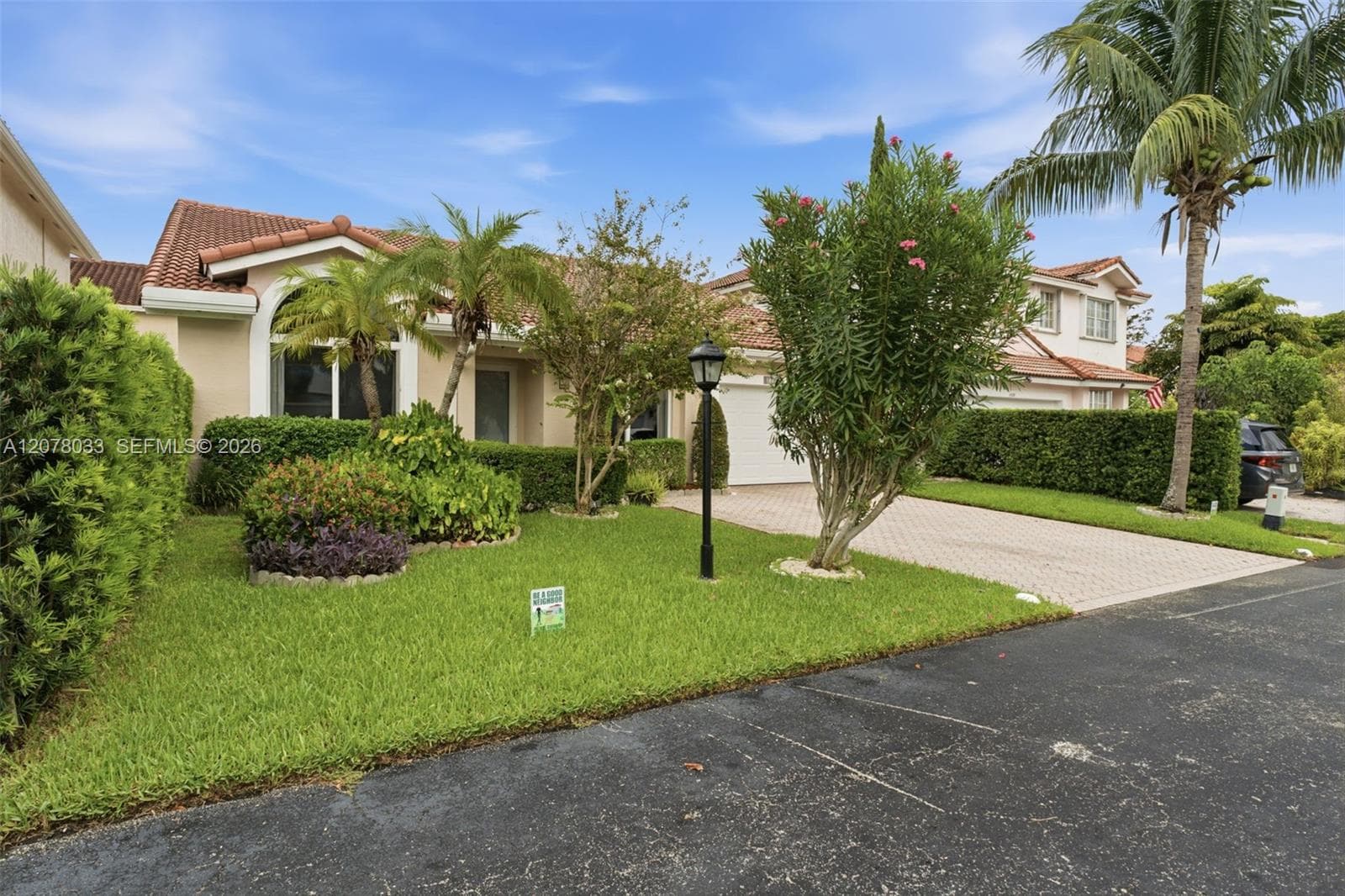 10887 SW 152nd Pl photo 4