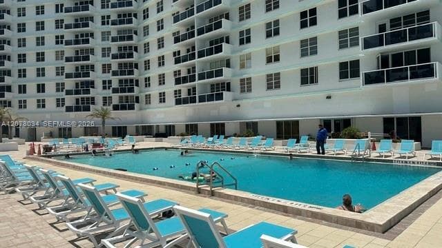 SEA AIR TOWERS CONDO · #1427 in Hollywood - Photo 19