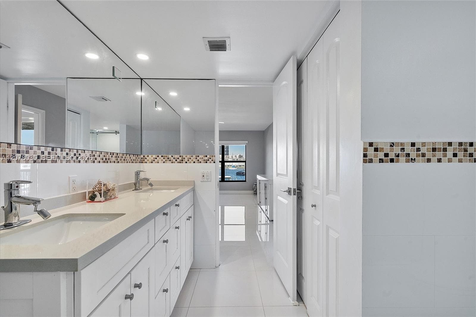 LINDAL APTS CONDO · #206 in Hallandale Beach - Photo 22
