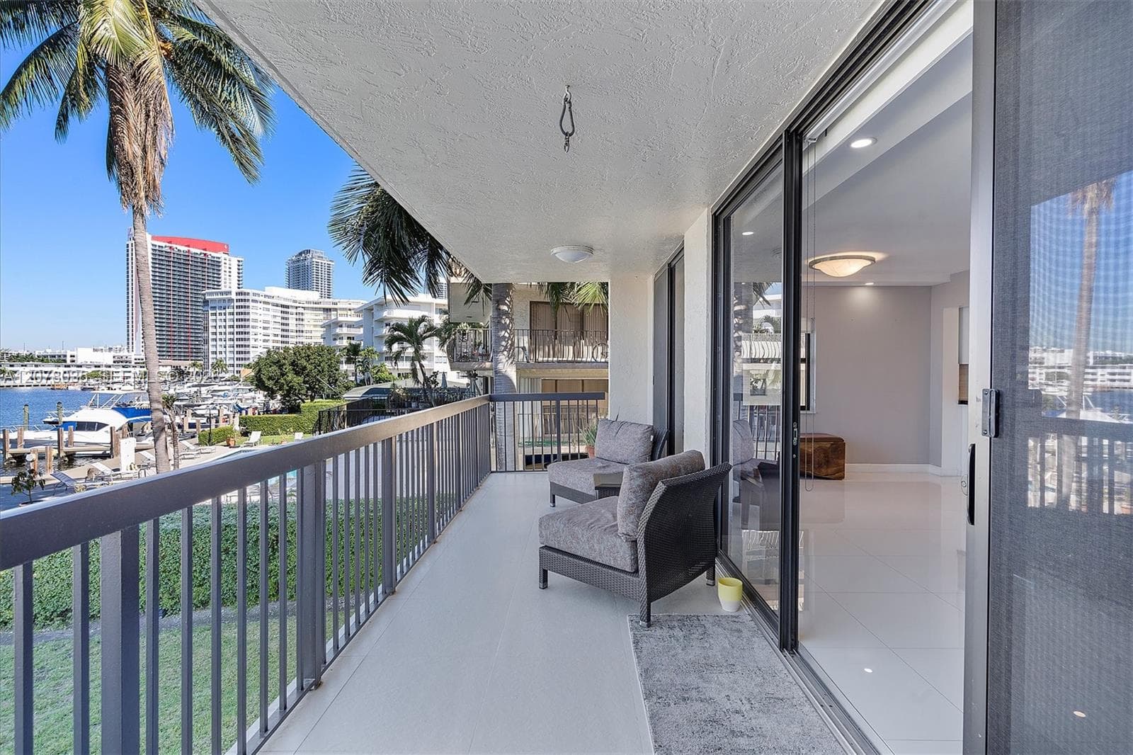LINDAL APTS CONDO · #206 in Hallandale Beach - Photo 7