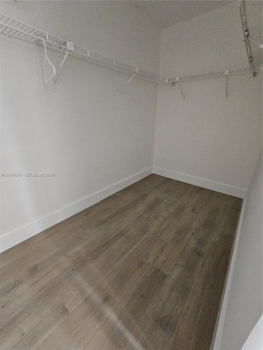 LAGO GRANDE CONDO THREE B · #58-24 in Hialeah - Photo 6