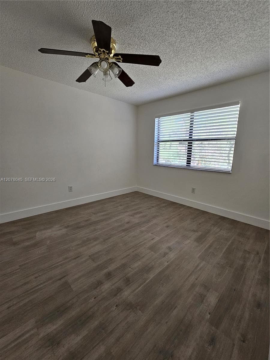 LAGO GRANDE CONDO THREE B · #58-24 in Hialeah - Photo 1