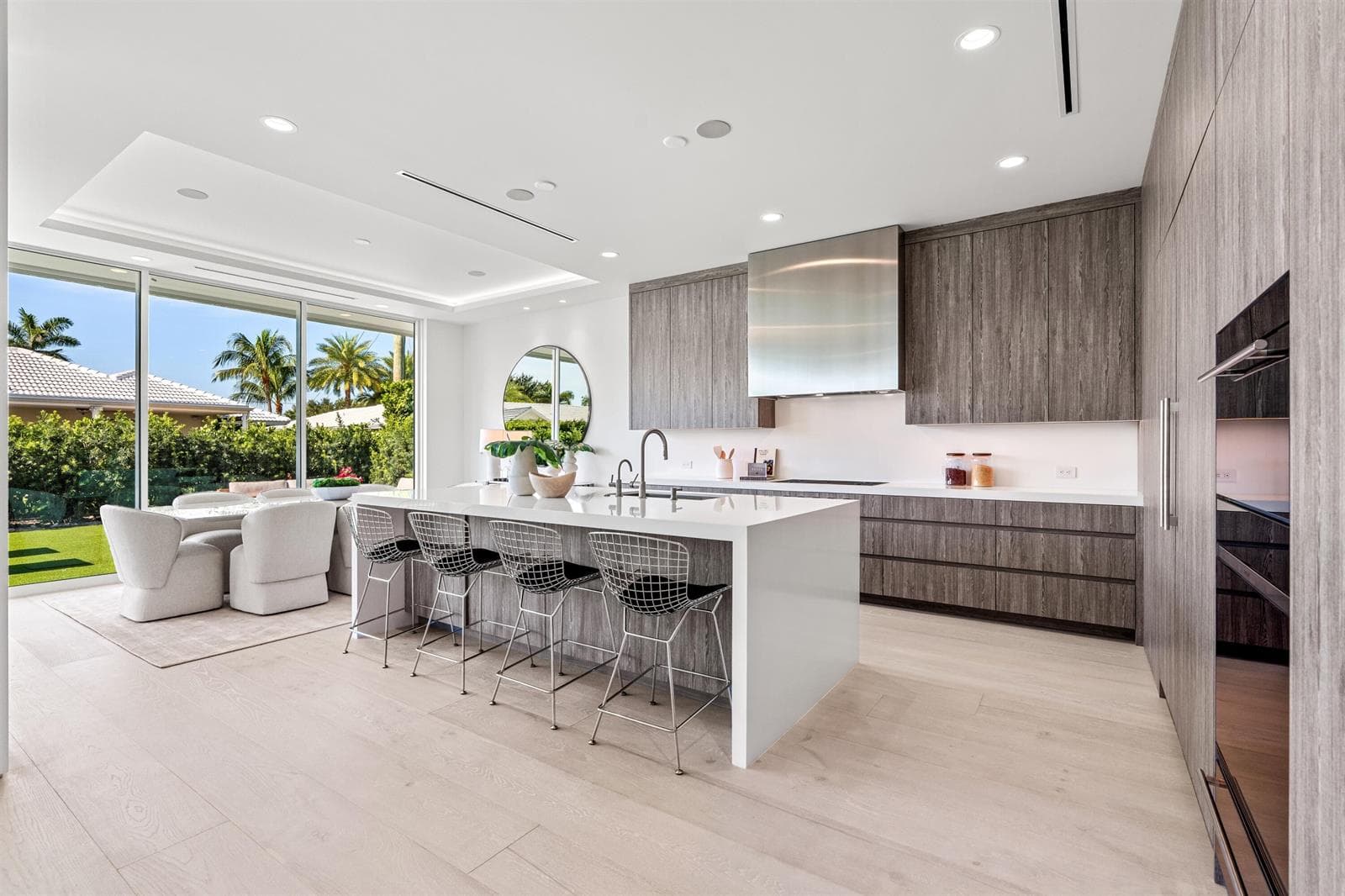 KITCHEN_ANGLE_LEFT
