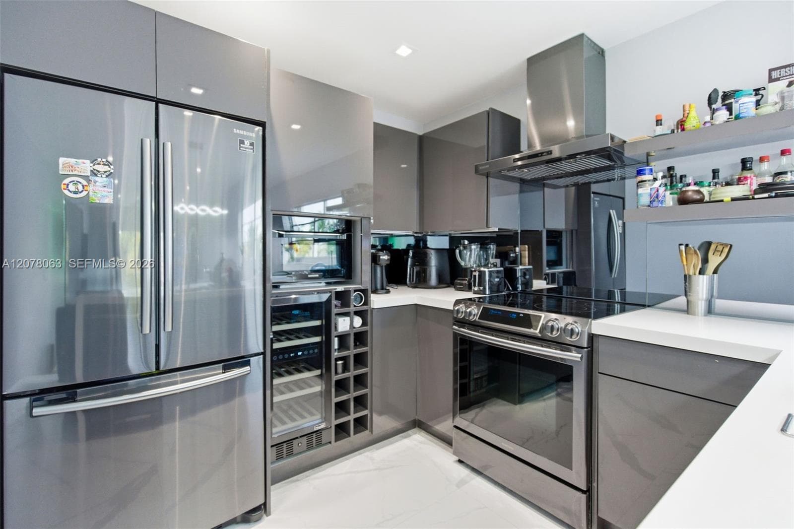 PARADISE PLAZA CONDO · #207 in Miami Beach - Photo 3