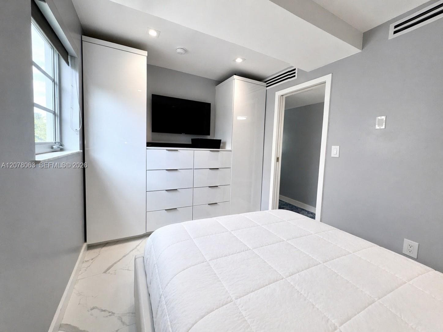 PARADISE PLAZA CONDO · #207 in Miami Beach - Photo 19