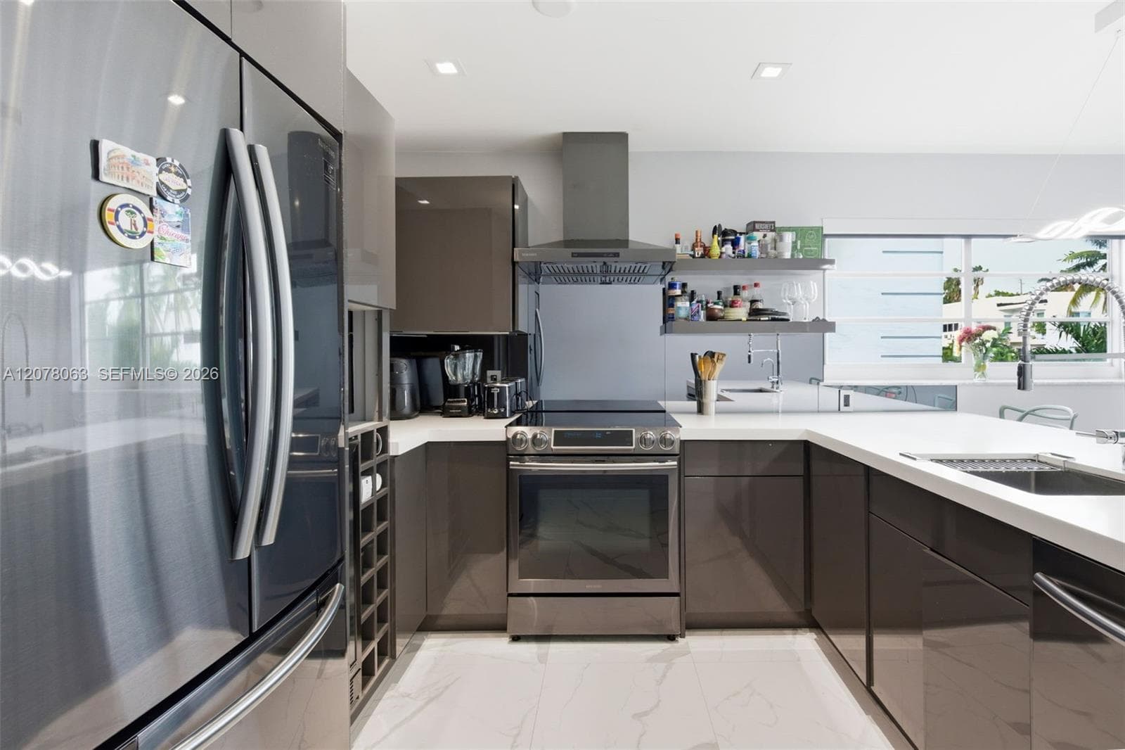 PARADISE PLAZA CONDO · #207 in Miami Beach - Photo 4