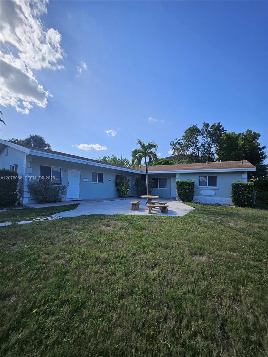 FLORENCE VILLAS · #3 in Pompano Beach - Photo 1