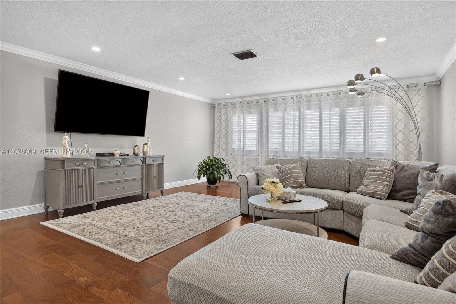 gulfstream gardens 2 · #501T in Hallandale Beach - Photo 4