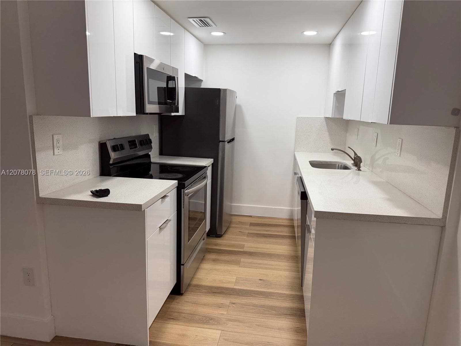 SPANISH TRACE CONDO · #S 23 in Miami - Photo 1