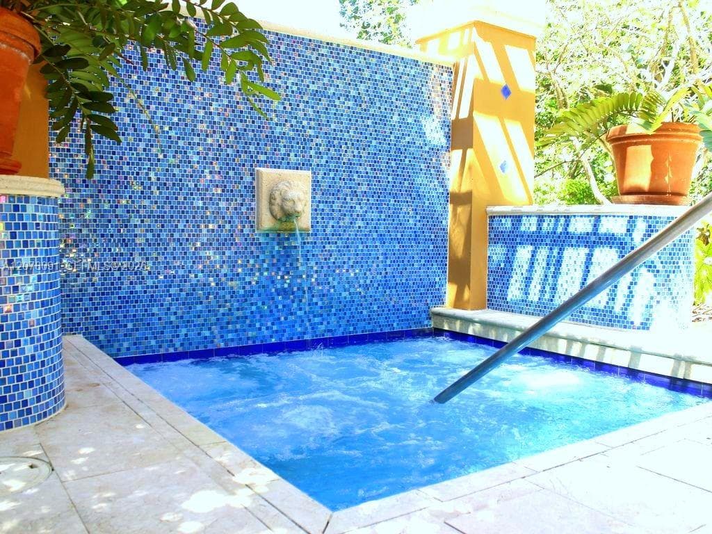 YACHT CLUB · #2405 in Aventura - Photo 1