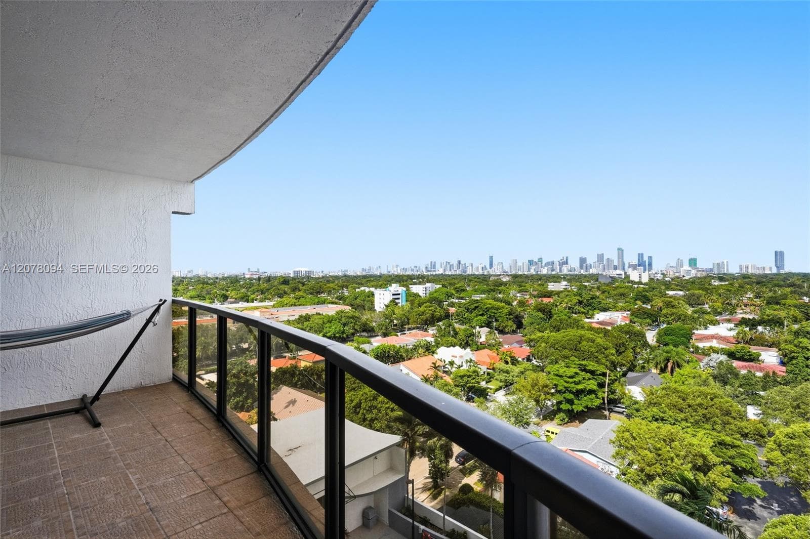 THE LUXOR RESIDENCES COND · #1001 in Miami - Photo 27