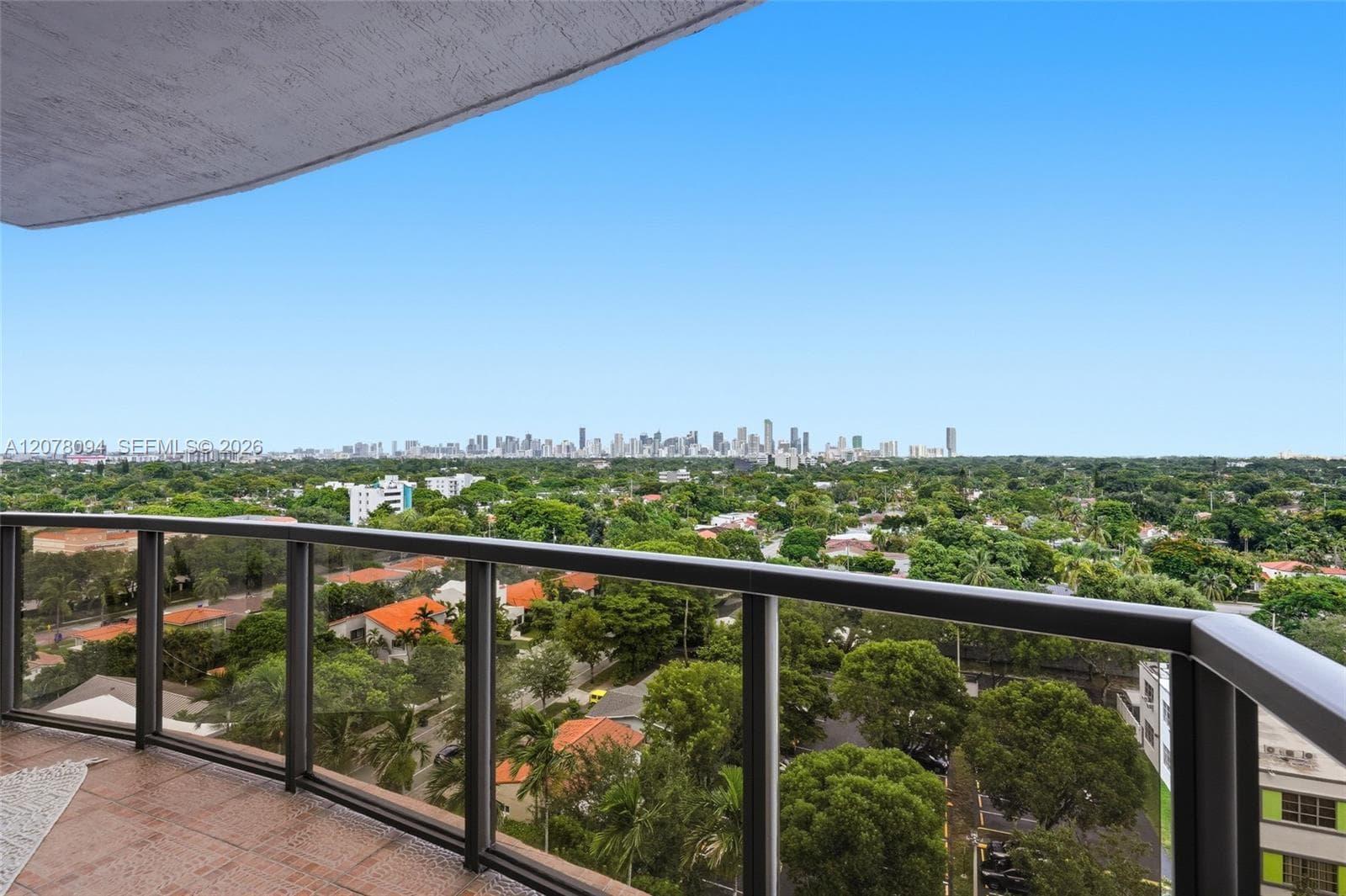 THE LUXOR RESIDENCES COND · #1001 in Miami - Photo 35