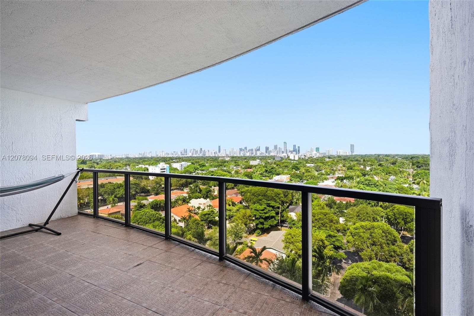 THE LUXOR RESIDENCES COND · #1001 in Miami - Photo 25