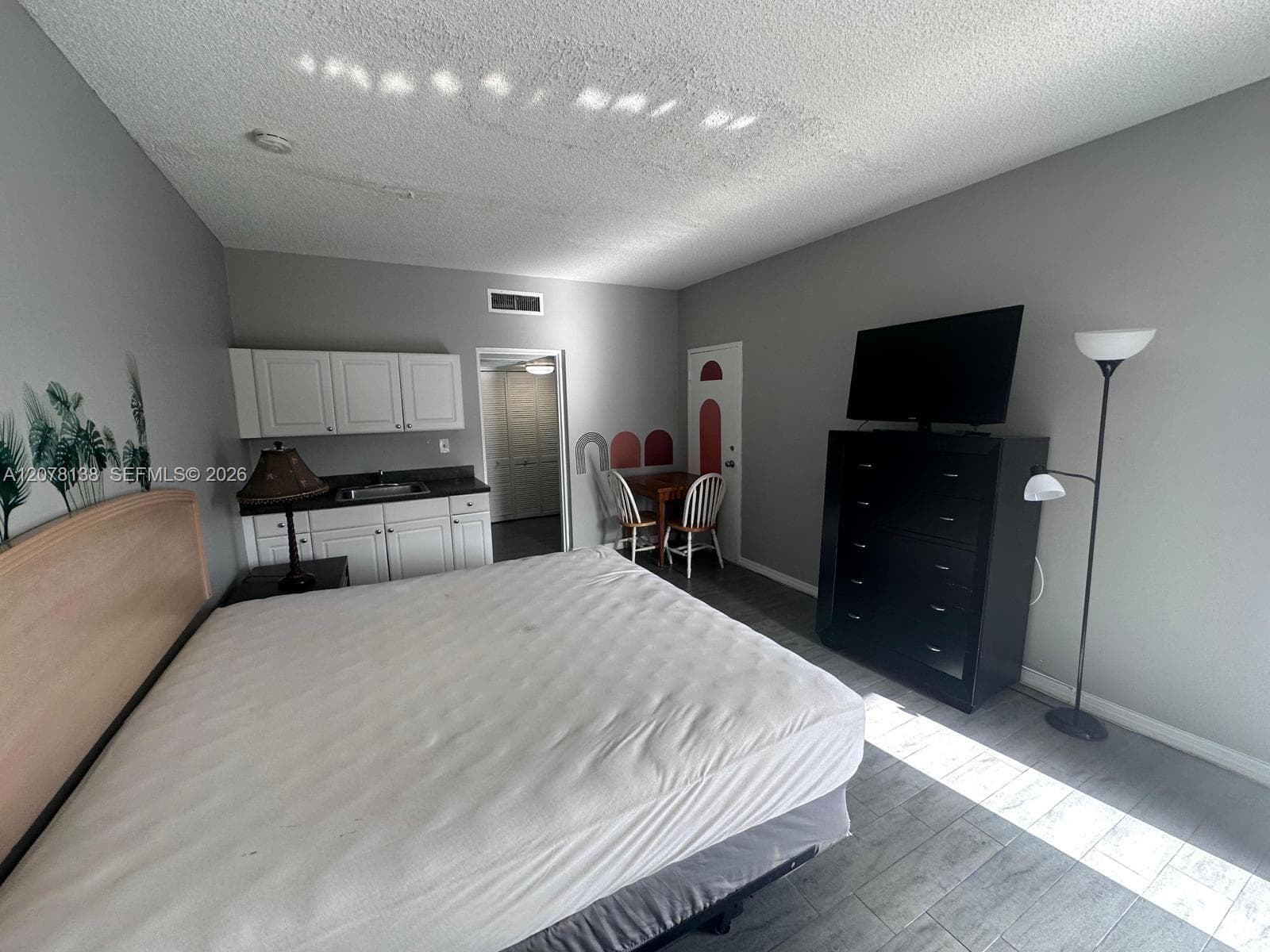 DIPLOMAT GOLF & RACQUET C · #2342 in Hallandale Beach - Photo 4