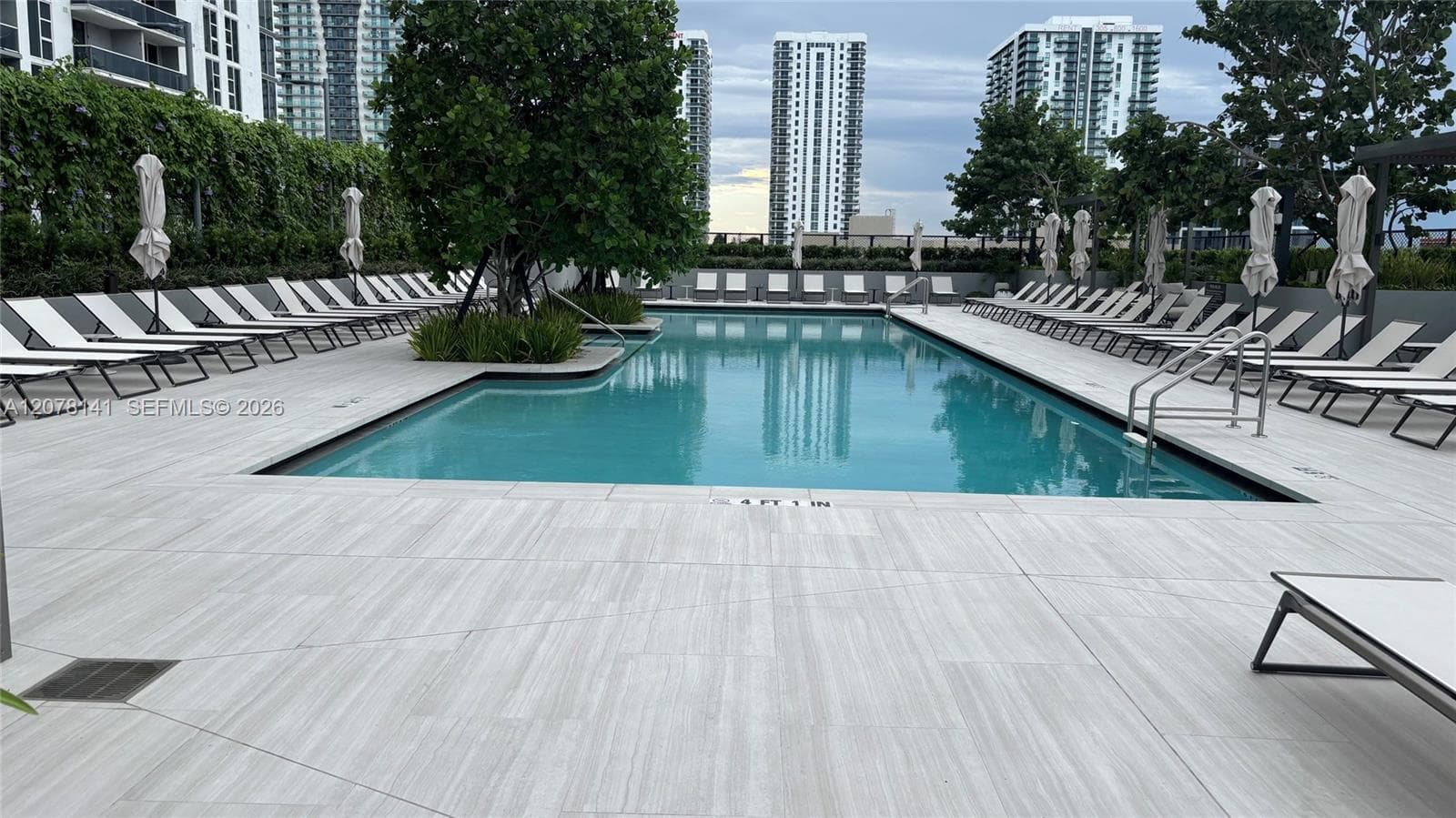 Expansive 11th-Floor Resort-Style Pool Deck