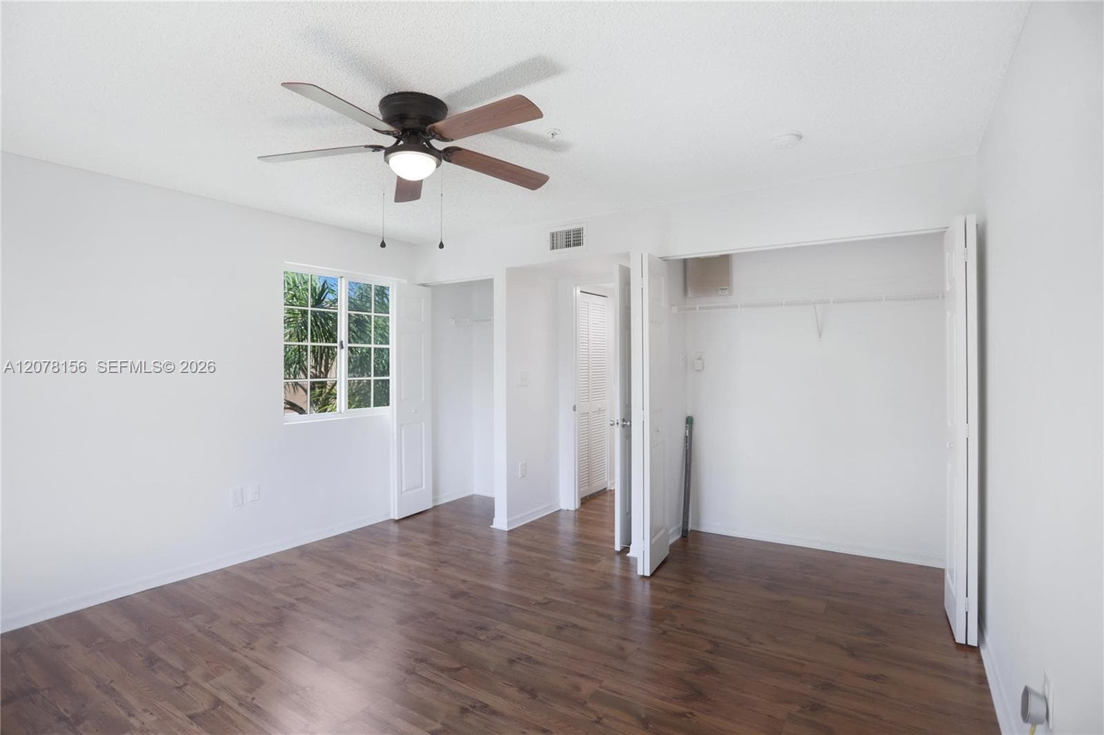2941 NE 185th St #1305 photo 13