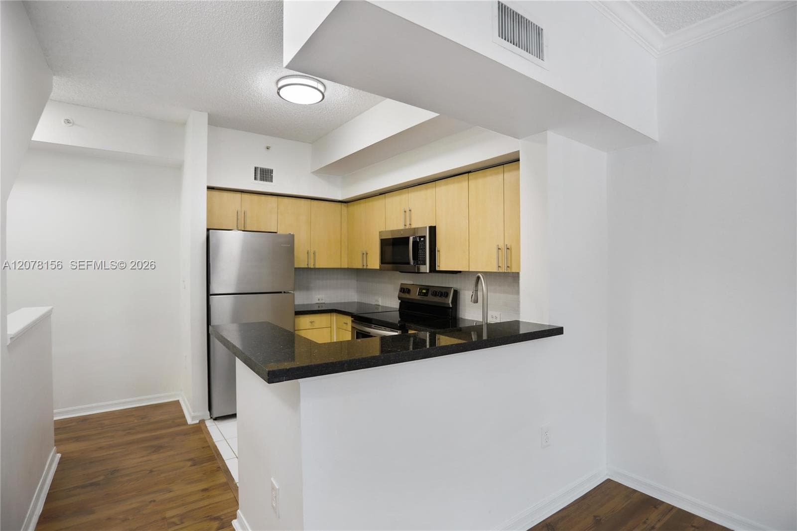 2941 NE 185th St #1305 photo 7