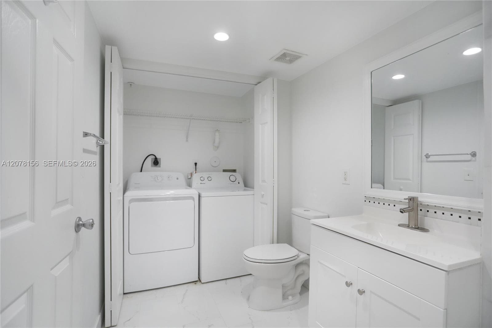 2941 NE 185th St #1305 photo 11