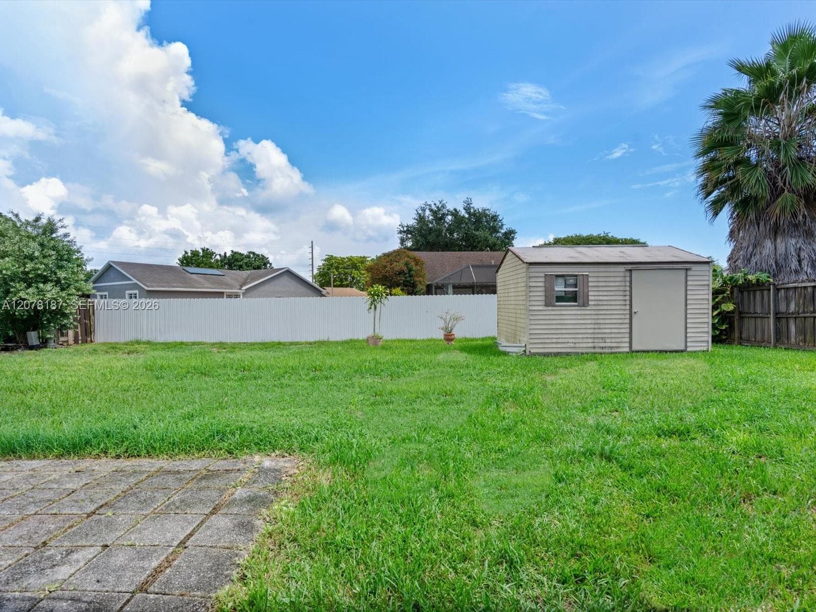 939 S Bluebird Ln photo 26