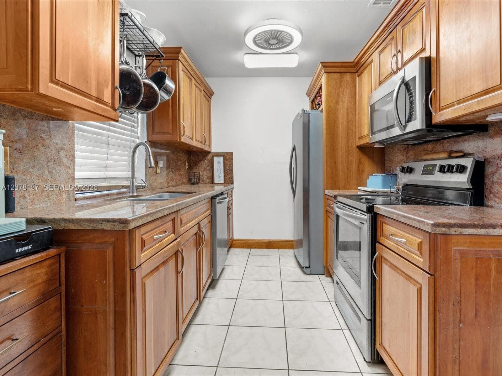 939 S Bluebird Ln photo 7