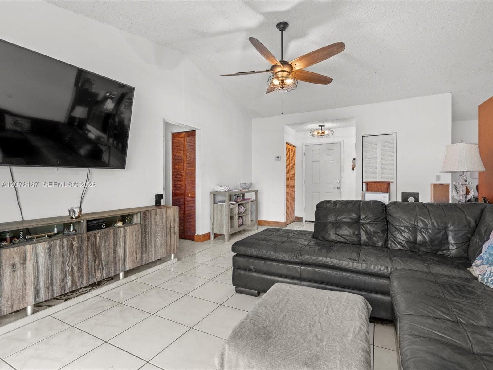 939 S Bluebird Ln photo 30