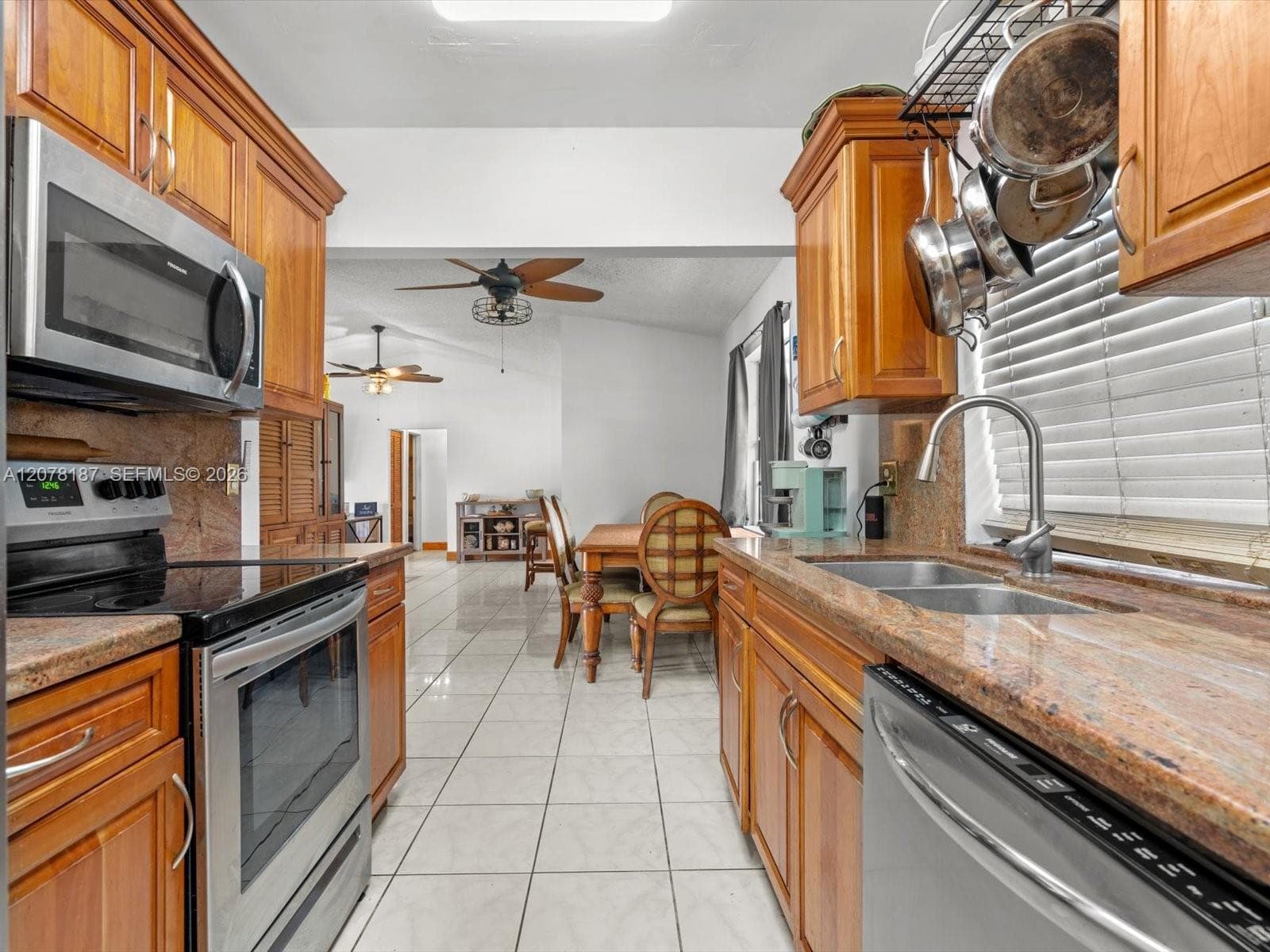 939 S Bluebird Ln photo 34
