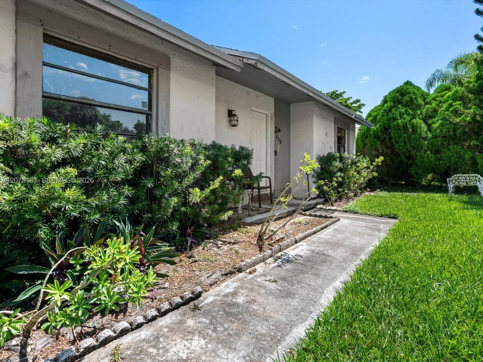 939 S Bluebird Ln photo 10