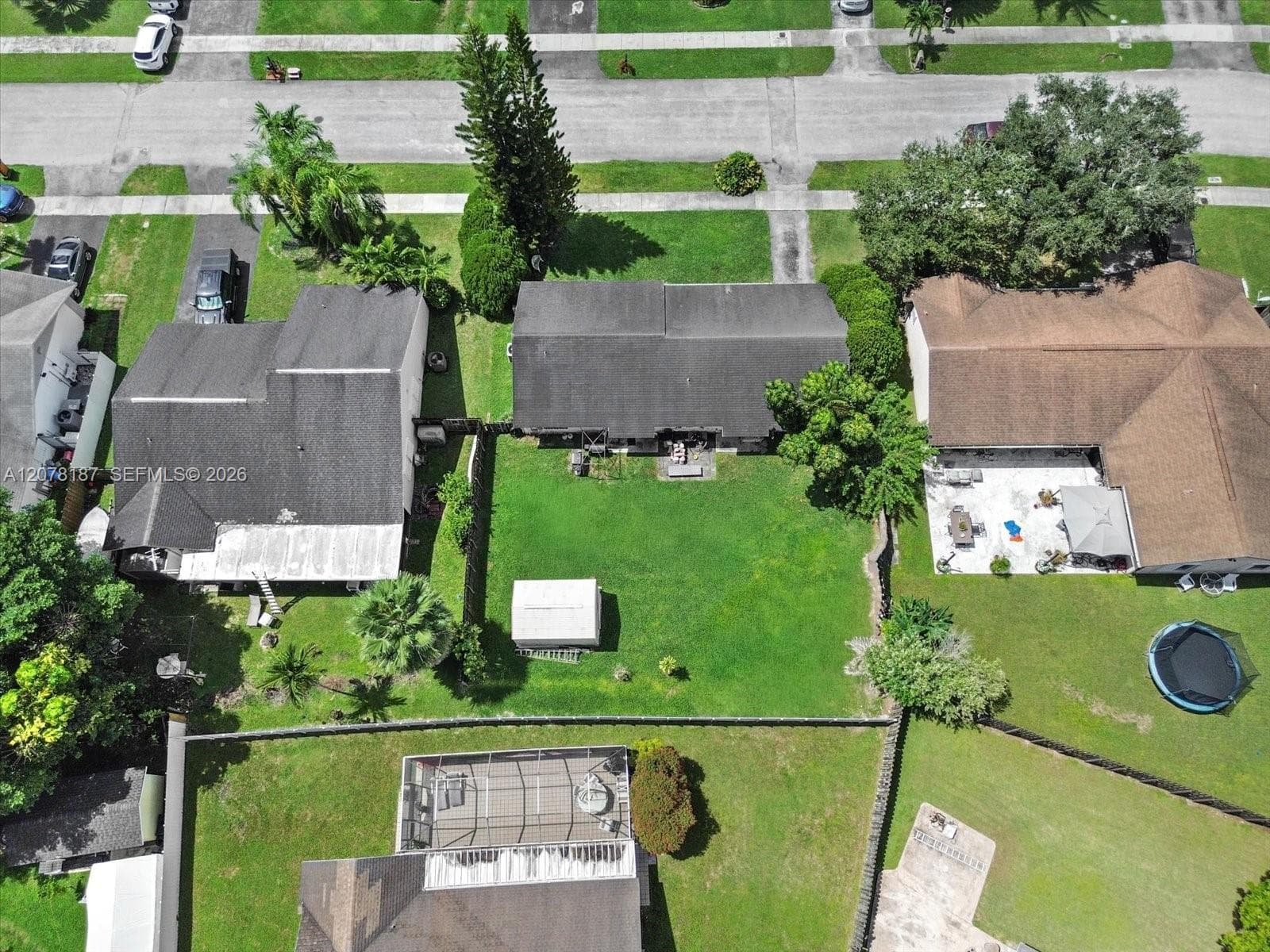 939 S Bluebird Ln photo 18