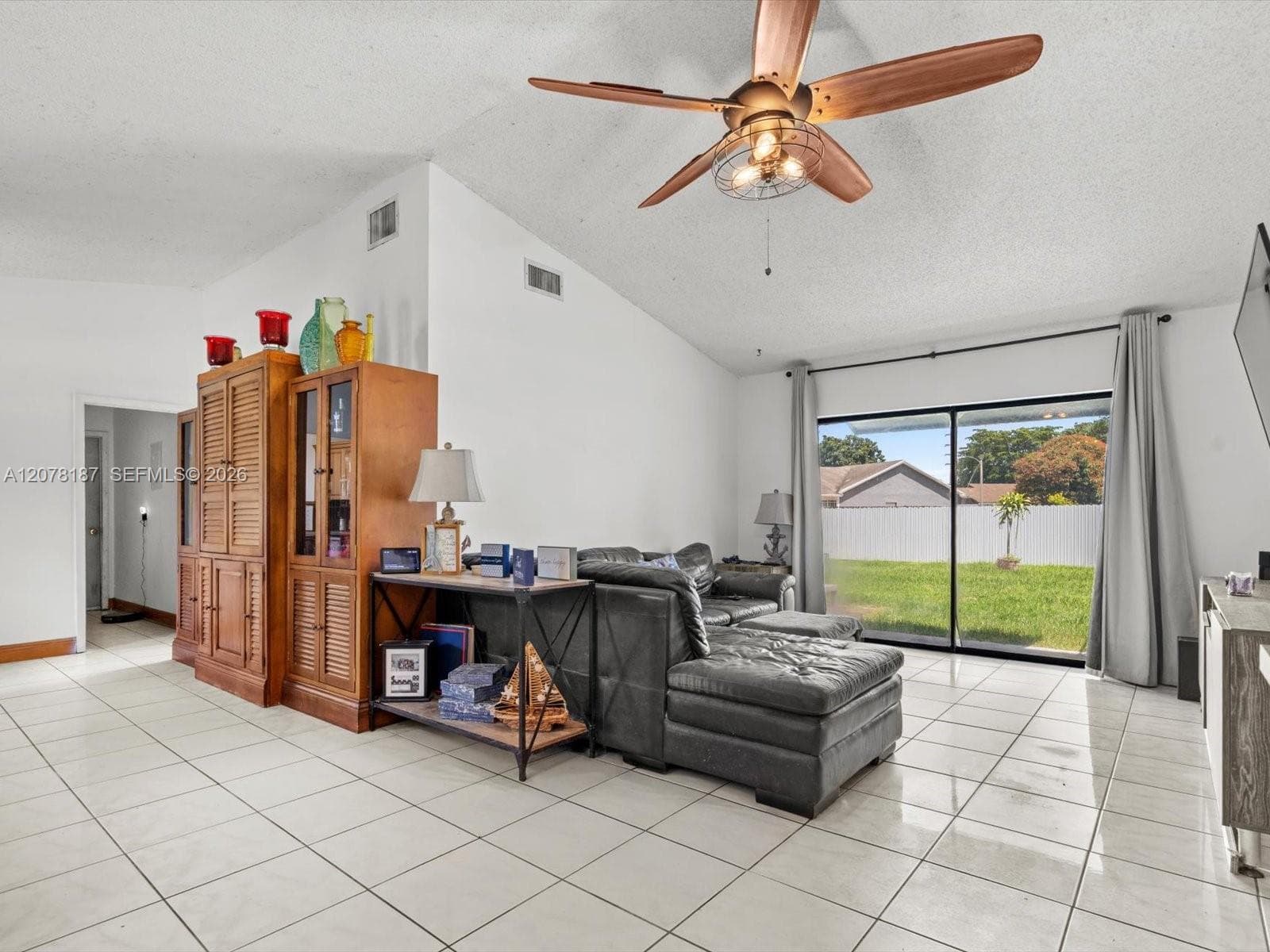 939 S Bluebird Ln photo 31