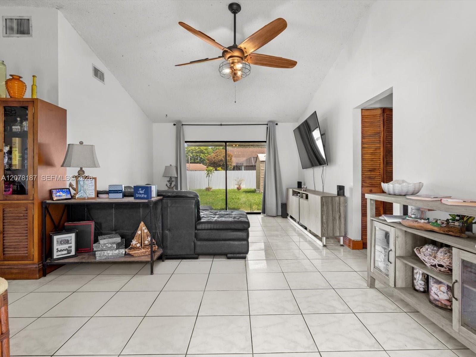 939 S Bluebird Ln photo 29