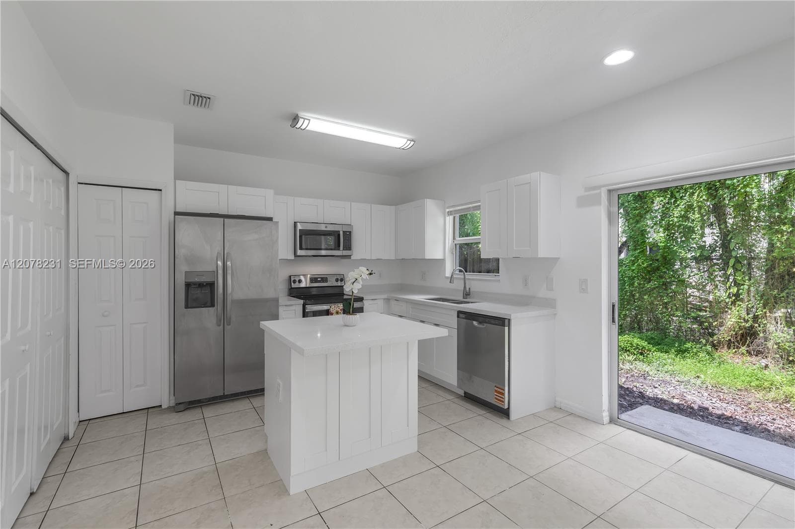 2992 SE 15th Ave photo 5