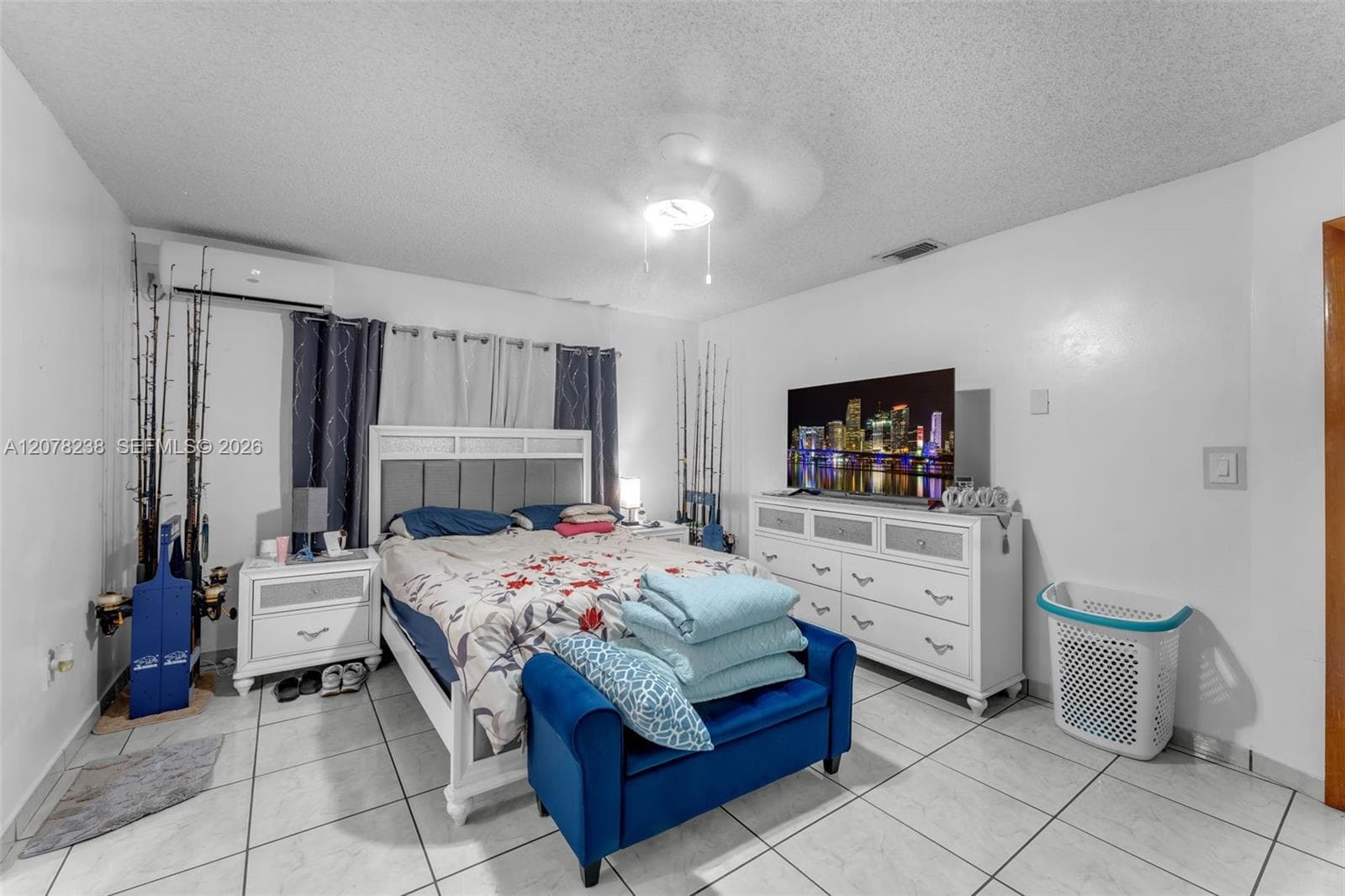325 SW 122nd Ave photo 8