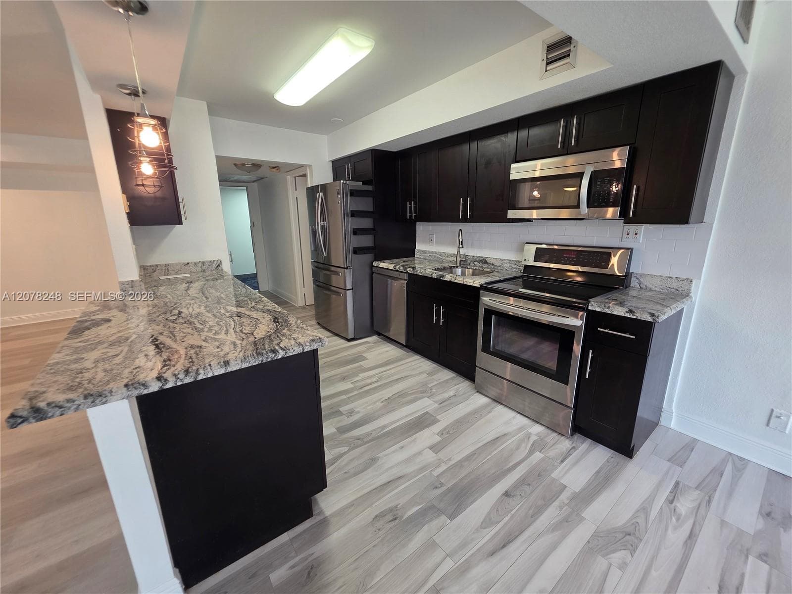 DESOTO PARK CONDO · #110 in Hallandale Beach - Photo 1