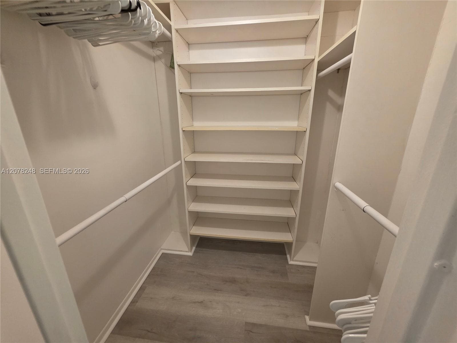 DESOTO PARK CONDO · #110 in Hallandale Beach - Photo 14