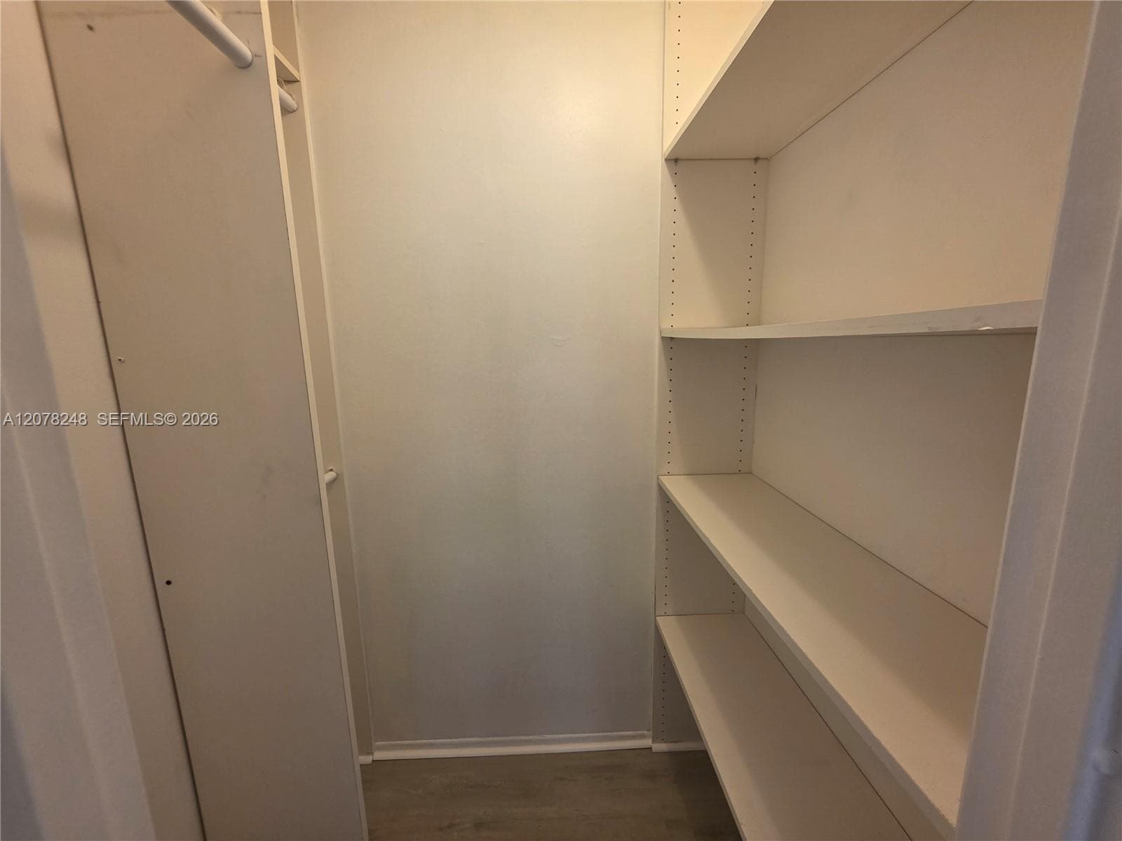 DESOTO PARK CONDO · #110 in Hallandale Beach - Photo 8