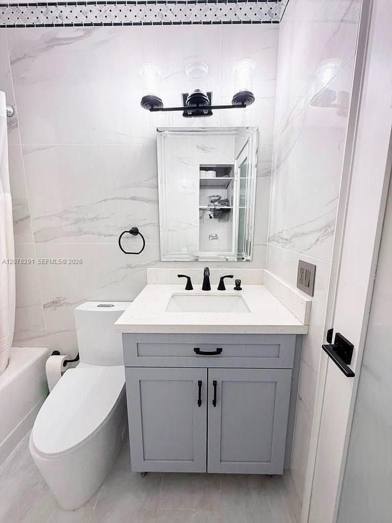 2nd Bathroom