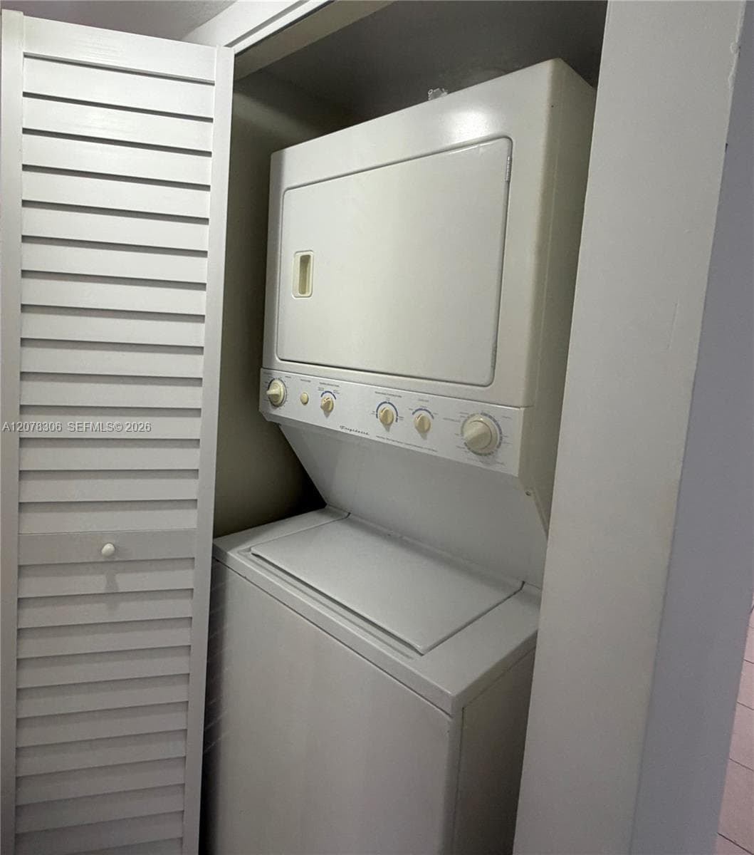 MOORS POINTE CONDO · #1603 in Hialeah - Photo 15