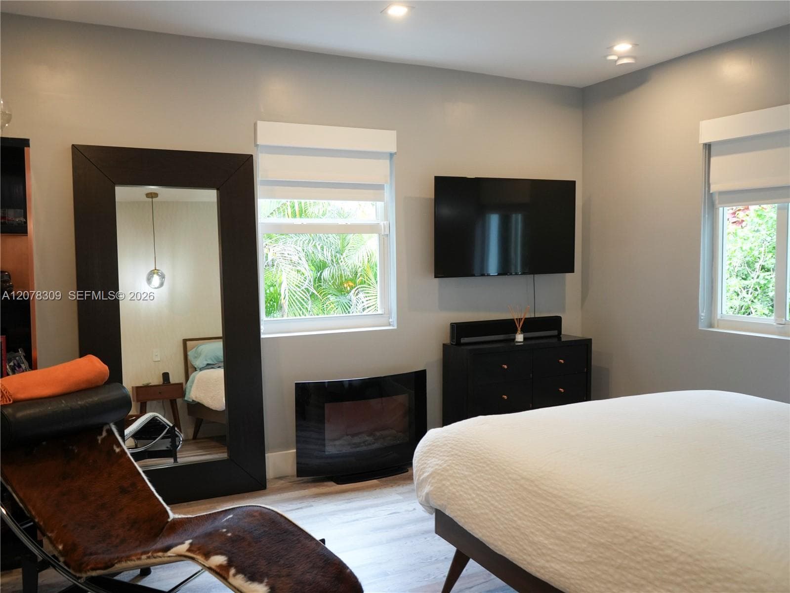 12015 NE 10 Av photo 16