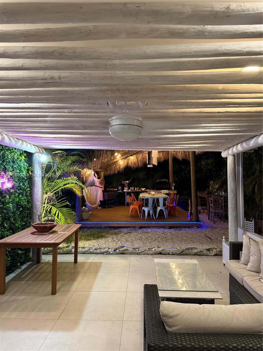 12015 NE 10 Av photo 26